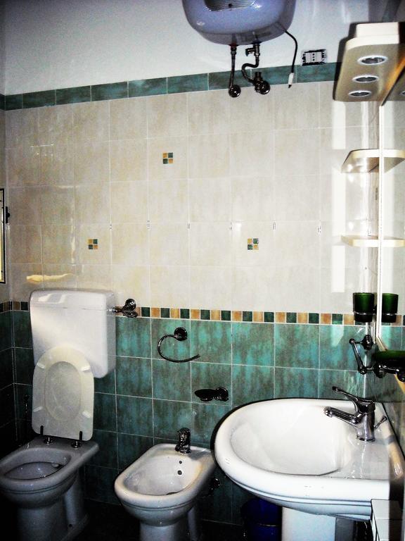 Casa Vacanze, In Centro Citta كالتانيسيتا المظهر الخارجي الصورة