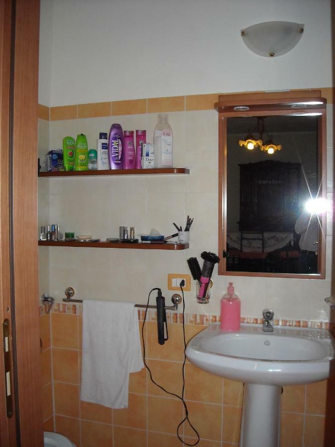 Casa Vacanze, In Centro Citta كالتانيسيتا المظهر الخارجي الصورة